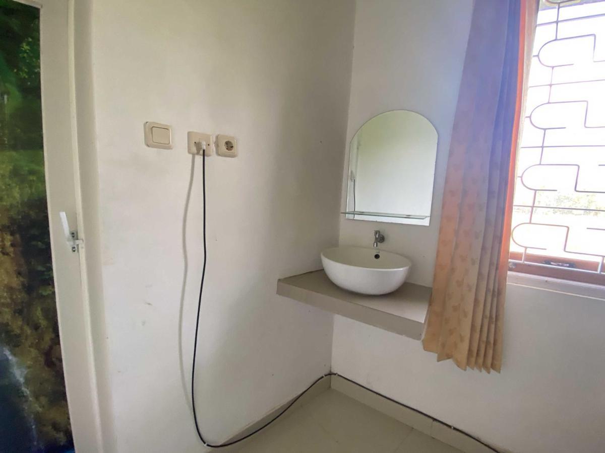 Ana Inn Ambarawa Mitra Reddoorz Semarang Buitenkant foto